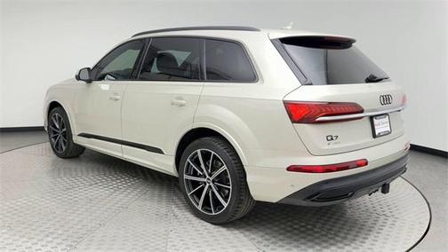 2021 Audi Q7 55 Premium Plus