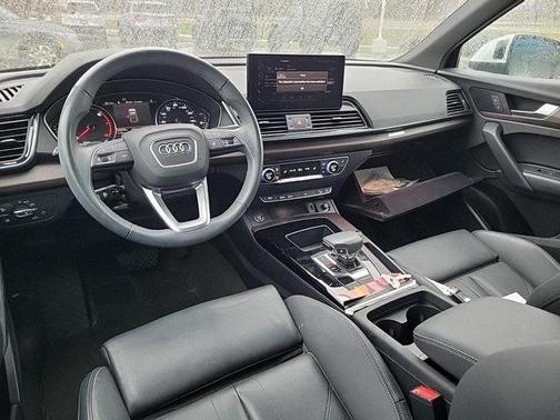 2023 Audi Q5 45 S line Premium
