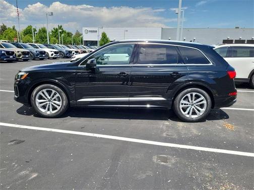 2025 Audi Q7 55 Prestige