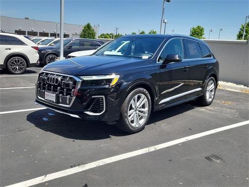 2025 Audi Q7 55 Prestige