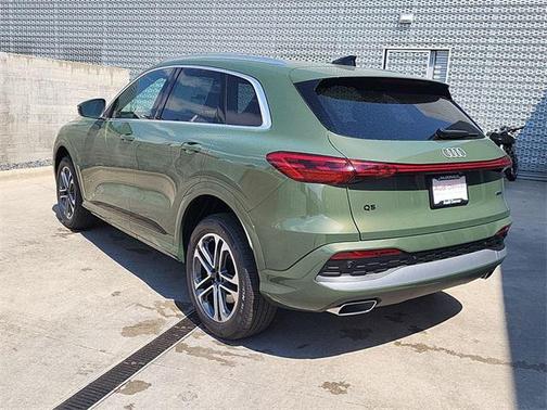 2025 Audi Q5 Premium