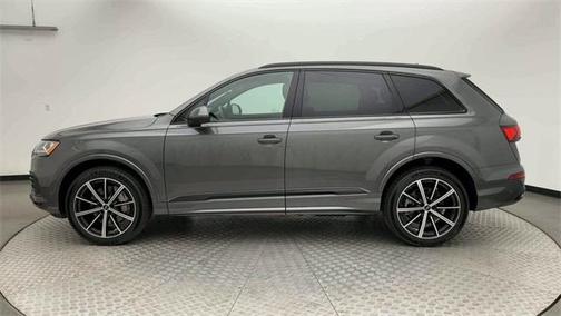2022 Audi Q7 55 Premium Plus