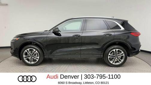 Mythos Black Metallic 2025 Audi Q5 Premium TFSI quattro S tronic
