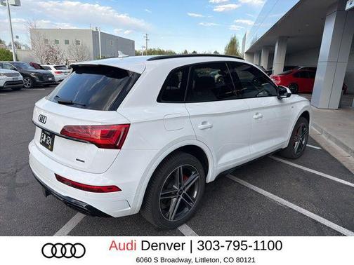 Arkona White 2024 Audi Q5 e 55 S line Premium Plus