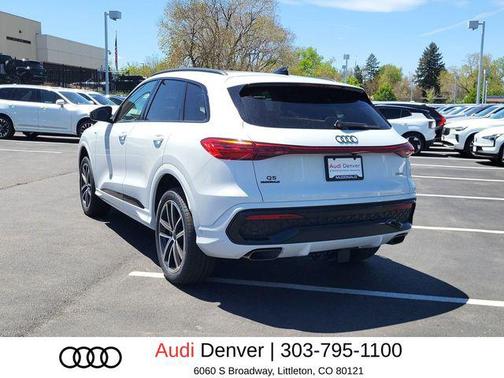 Glacier White Metallic 2026 Audi Q5 Premium Plus TFSI quattro S tronic