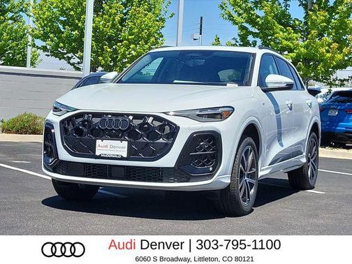 Glacier White Metallic 2026 Audi Q5 Premium Plus TFSI quattro S tronic