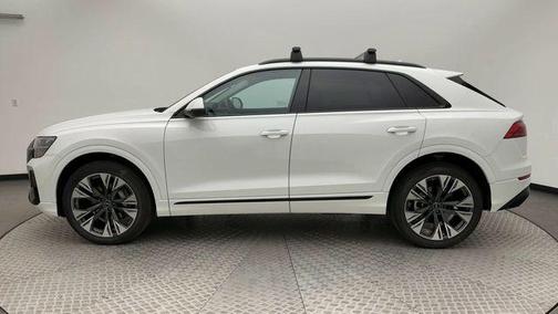 2025 Audi Q8 55 Premium