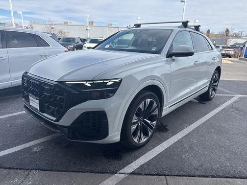 2025 Audi Q8 55 Premium