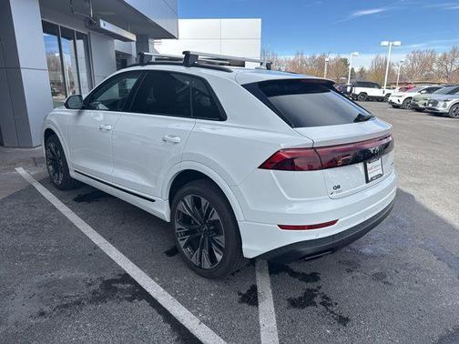 2025 Audi Q8 55 Premium