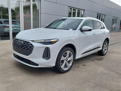 2025 Audi Q5 Premium Plus