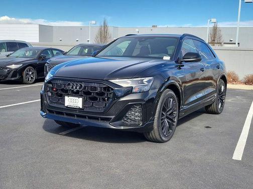 Mythos Black Metallic 2026 Audi SQ8 4.0T Prestige