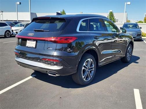 2025 Audi Q5 Premium