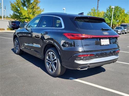 2025 Audi Q5 Premium
