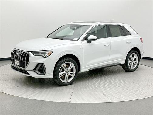 2020 Audi Q3 45 S line Premium Plus