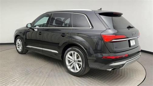 2025 Audi Q7 55 Premium Plus