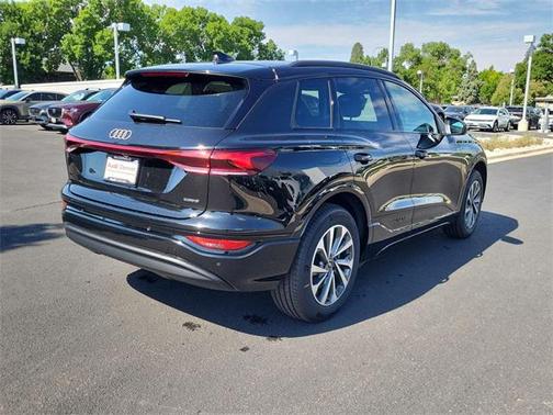 2025 Audi Q6 e-tron Premium Plus quattro