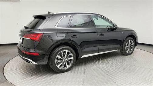 2022 Audi Q5 45 S line Premium
