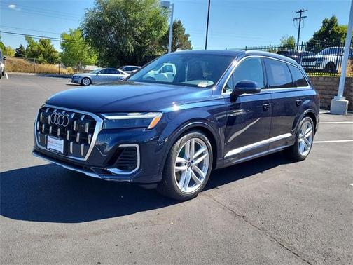 2025 Audi Q7 55 Premium Plus