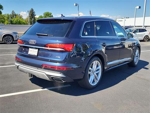 2025 Audi Q7 55 Premium Plus