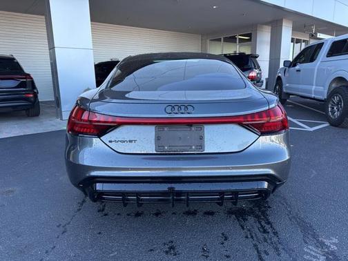 2023 Audi e-tron GT Premium Plus quattro