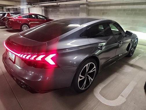 2023 Audi e-tron GT Premium Plus quattro