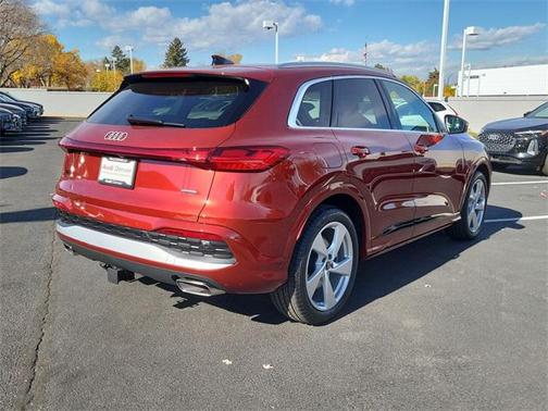 2025 Audi Q5 Prestige TFSI quattro S tronic