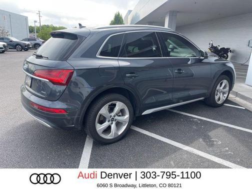 Manhattan Gray Metallic 2021 Audi Q5 45 Premium Plus