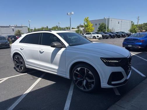 2023 Audi RS Q8 4.0T