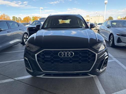 2023 Audi Q5 45 S line Prestige