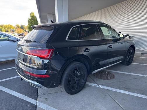 2023 Audi Q5 45 S line Prestige