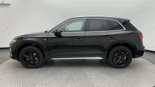 2023 Audi Q5 45 S line Prestige