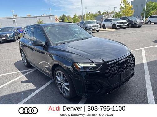 Mythos Black Metallic 2024 Audi Q5 e 55 S line Premium Plus