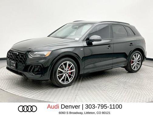 Mythos Black Metallic 2024 Audi Q5 e 55 S line Premium Plus