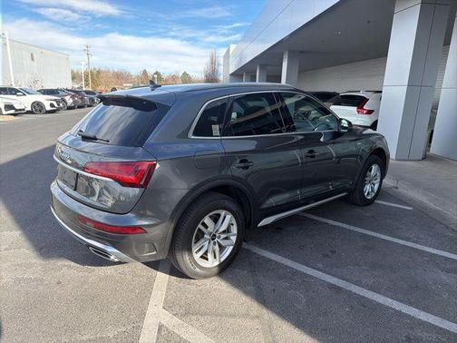 2023 Audi Q5 45 S line Premium
