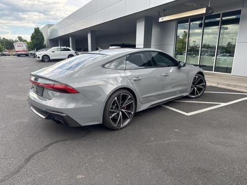 2022 Audi RS 7 4.0T