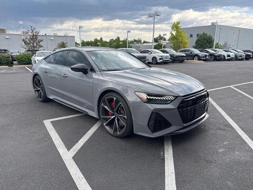 2022 Audi RS 7 4.0T