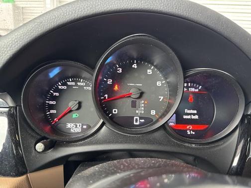 2019 Porsche Macan Base