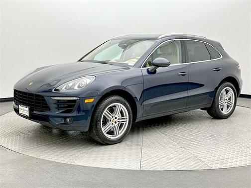 2017 Porsche Macan Base