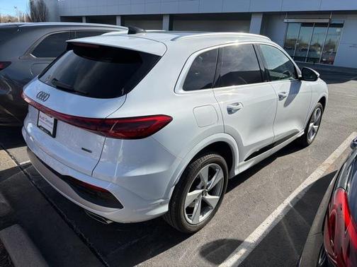 2025 Audi Q5 Premium Plus TFSI quattro S tronic