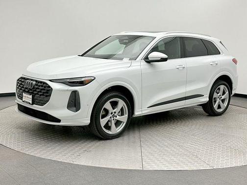 2025 Audi Q5 Premium Plus TFSI quattro S tronic