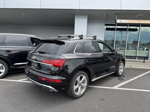 2024 Audi Q5 45 S line Premium Plus