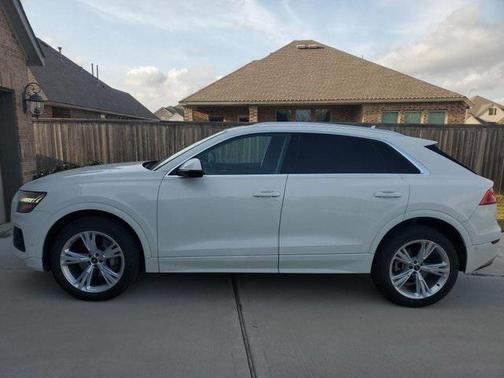 2023 Audi Q8 55 Premium Plus