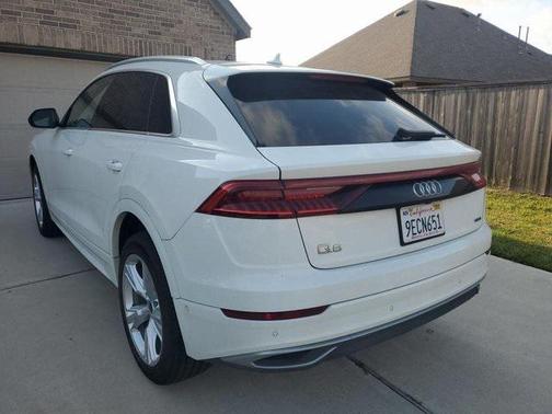 2023 Audi Q8 55 Premium Plus