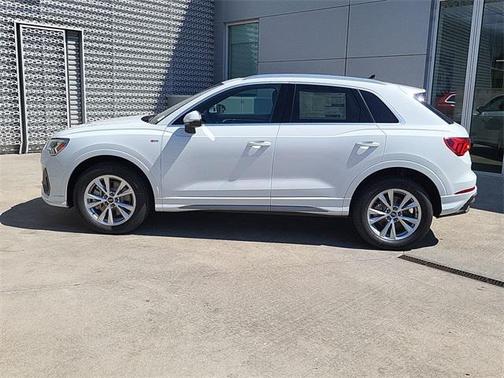 2025 Audi Q3 45 S line Premium Plus