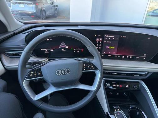 2025 Audi Q5 Premium TFSI quattro S tronic