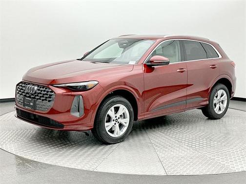 2025 Audi Q5 Premium TFSI quattro S tronic