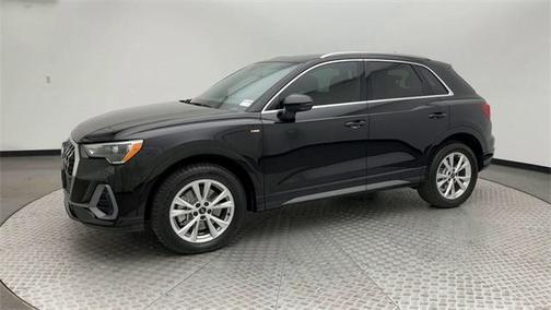 2022 Audi Q3 45 S line Premium