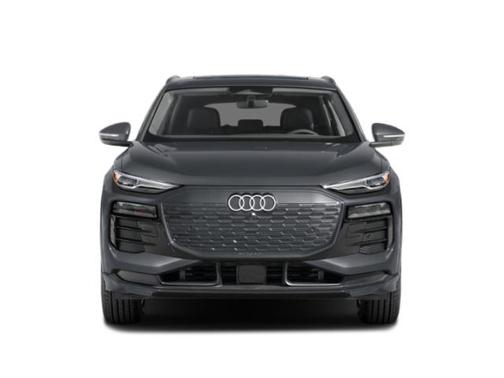 Mythos Black Metallic 2027 Audi Q6 e-tron Premium Plus