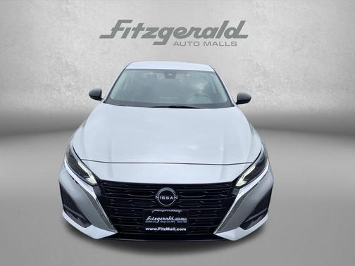 Brilliant Silver Metallic 2024 Nissan Altima 2.5 SV