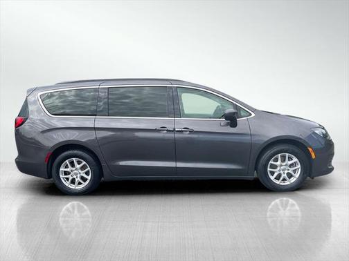 2020 Chrysler Voyager LXI